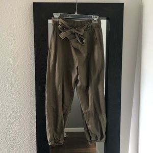 Club Monaco forest green jogger pants